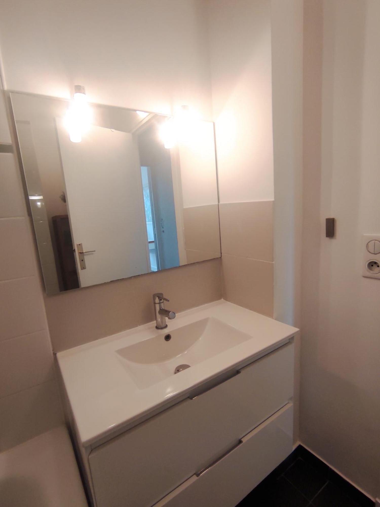 Grand 2 Pieces Vue Degagee Quartier Gare Apartment Кламар Екстериор снимка
