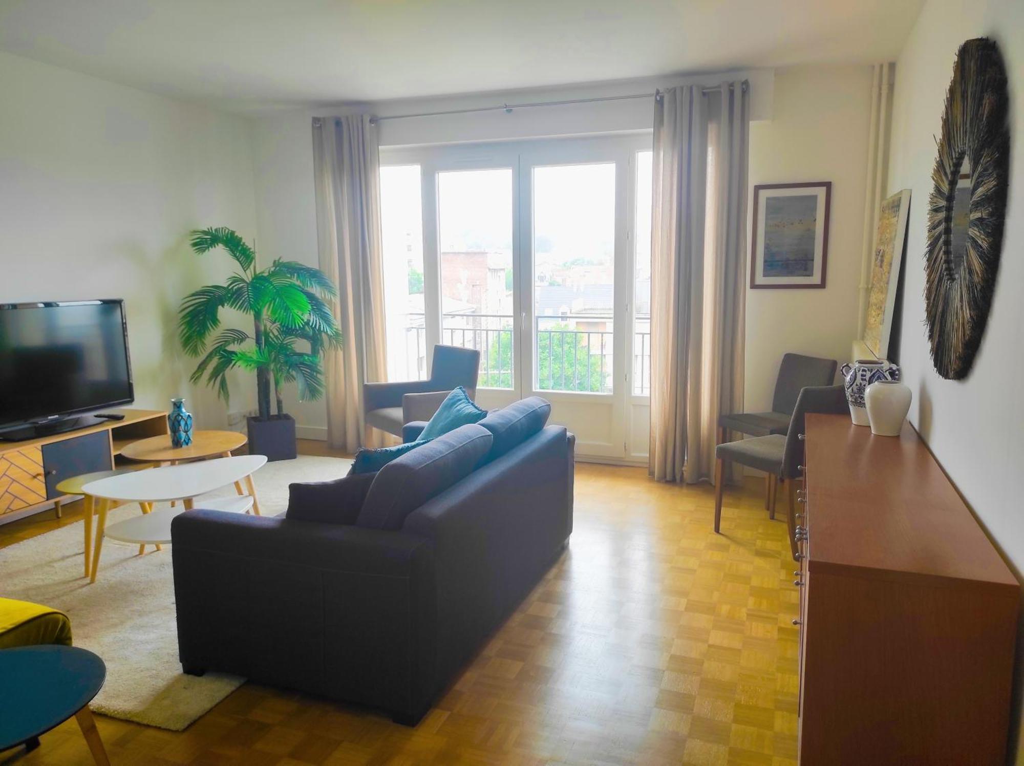 Grand 2 Pieces Vue Degagee Quartier Gare Apartment Кламар Екстериор снимка